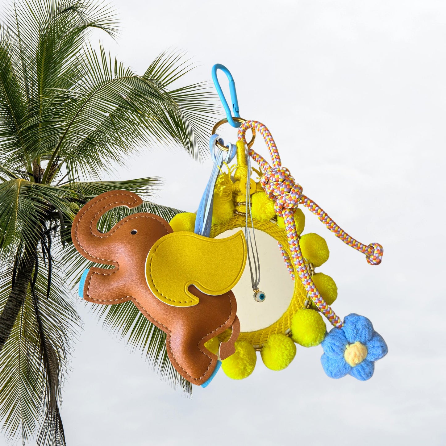 BAG CHARM - POMPOM Taschenanhänger